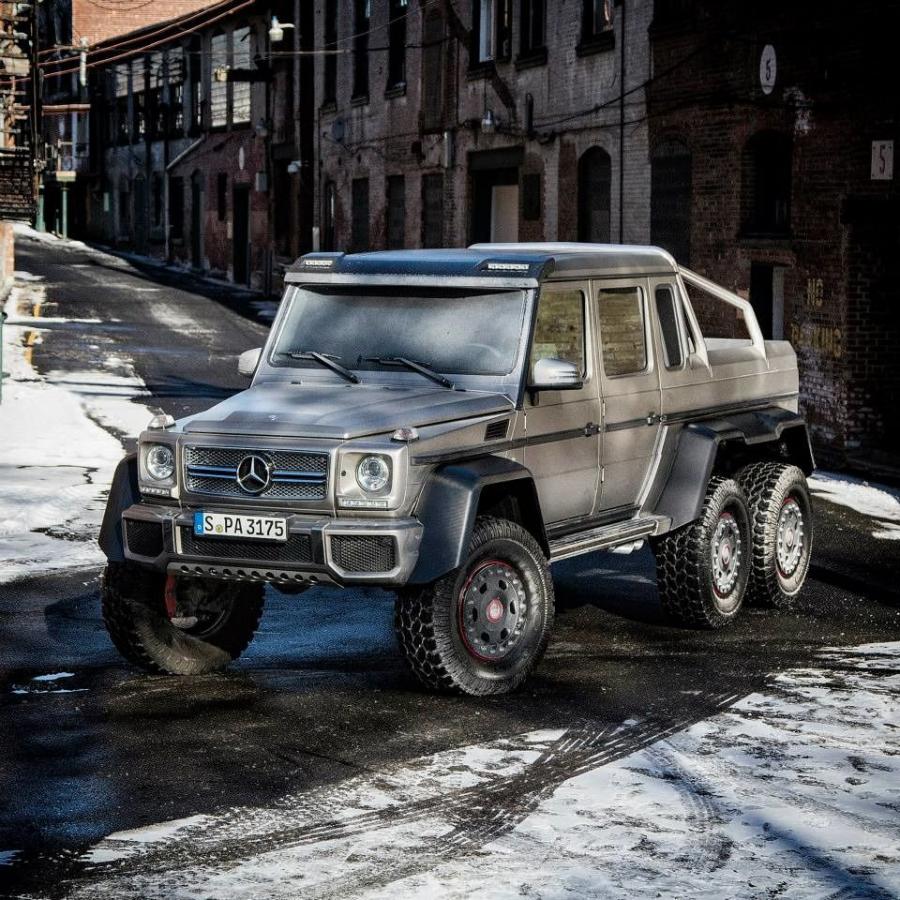  Mercedes-Benz G63 AMG 6x6 2014 года  (фото 1 из 18)